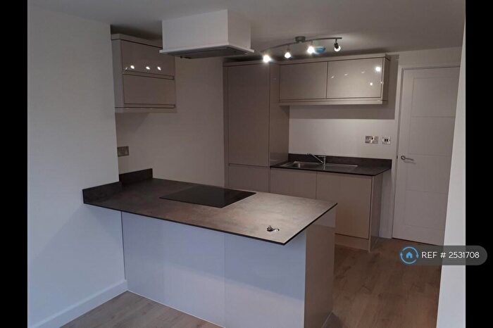 1 Bedroom Flat To Rent In Orts Road, Reading, RG1