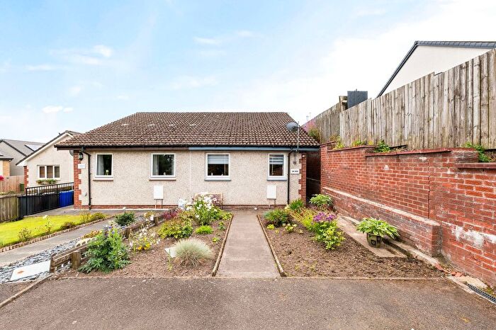 2 Bedroom Semi-Detached Bungalow For Sale In President Kennedy Drive, Plean, FK7