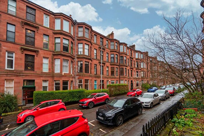 2 Bedroom Flat To Rent In Caird Drive, Flat -, Partick, Glasgow, G11