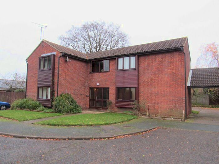 Studio To Rent In Petit Couronne Way, Beccles, NR34