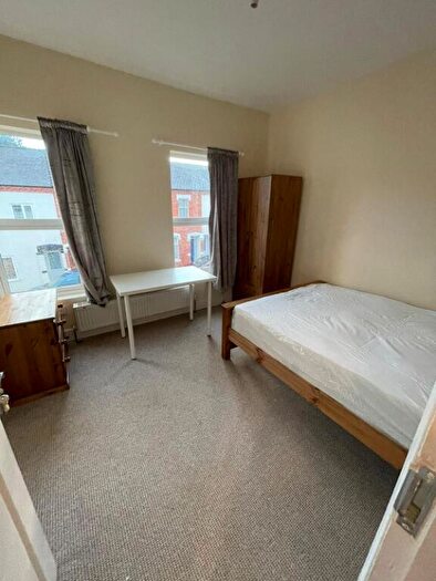 2 Bedroom Flat To Rent In Euston Road, Far Cotton, Northampton, NN4