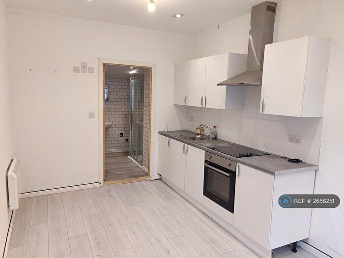 1 Bedroom Flat To Rent In Norman Avenue, Nuneaton, CV11