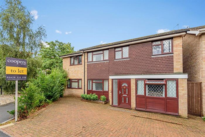 4 Bedroom Terraced House To Rent In Boyn Hill Road, Maidenhead, SL6