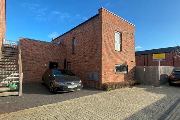 3 Bedroom Property To Rent In Bemrose Court, Derby, DE1