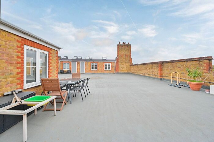 1 Bedroom Flat To Rent In Este Road, Battersea, London, SW11