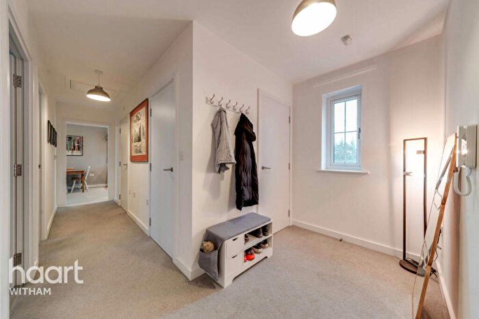 2 Bedroom Apartment For Sale In Butchers Way, Hatfield Peverel, CM3