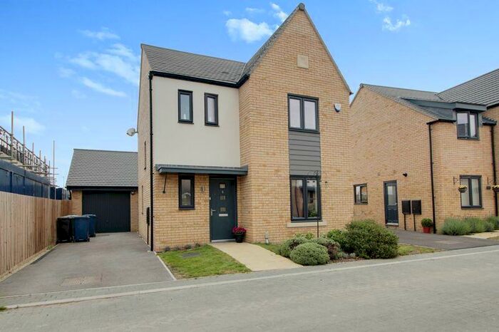 3 Bedroom Detached House To Rent In Housden Close, Wintringham, St. Neots, PE19