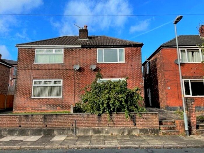 3 Bedroom Semi-Detached House To Rent In Lord Street, Middleton M24