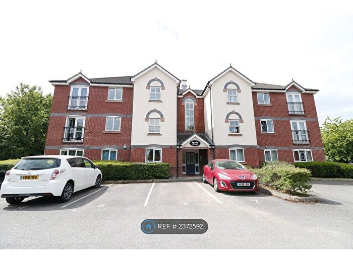 2 Bedroom Flat To Rent In Kendal Court, Manchester, M22