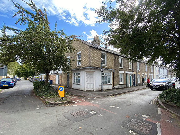 2 Bedroom Apartment To Rent In Catharine Street, Cambridge, CB1