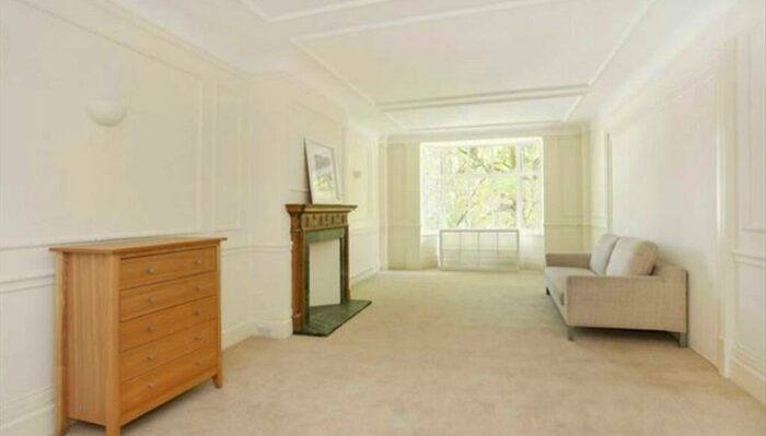 2 Bedroom Apartment To Rent In Strathmore Court, Park Road, St John's Wood, London, NW8