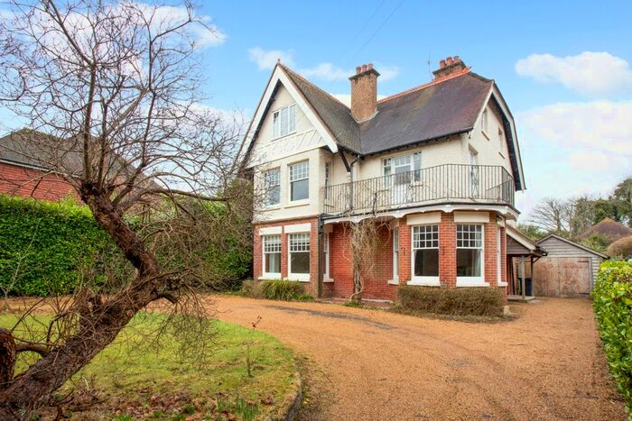 6 Bedroom Detached House To Rent In Church Road, Crowborough, TN6