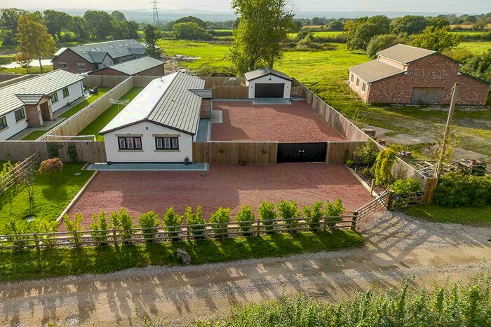 4 Bedroom Detached Bungalow For Sale In Kingswood Lane, Saughall, Chester, CH1