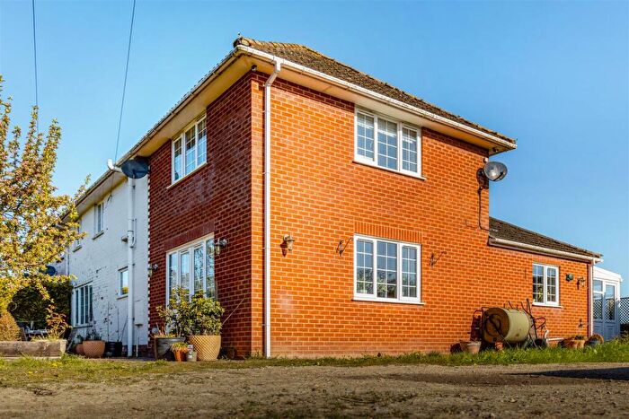 4 Bedroom Semi-Detached House For Sale In Small End, Friskney, Boston, PE22