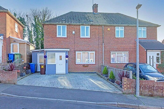 2 Bedroom Semi Detached House For Sale In Lion Field, Faversham, ME13
