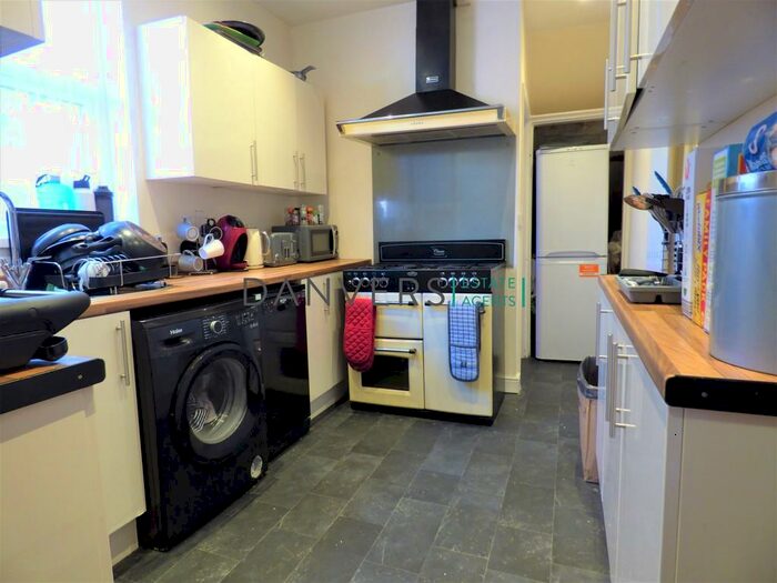 4 Bedroom Terraced House To Rent In Wilberforce Road, Leicester, LE3
