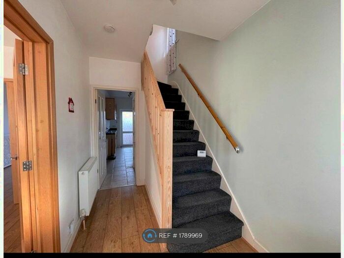 3 Bedroom Semi-Detached House To Rent In Kingsbury Road, Erdington, Birmingham, B24