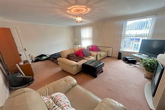 2 Bedroom Flat To Rent In Woodley Road, Woolston, SO19