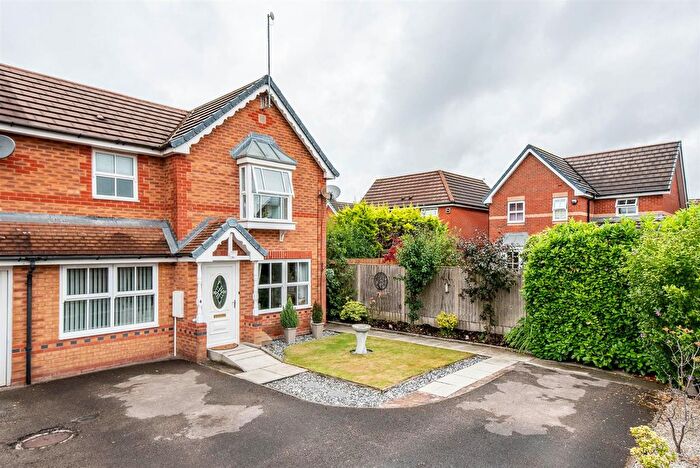 3 Bedroom End Of Terrace House For Sale In Birkdale Close, Euxton, Chorley, PR7