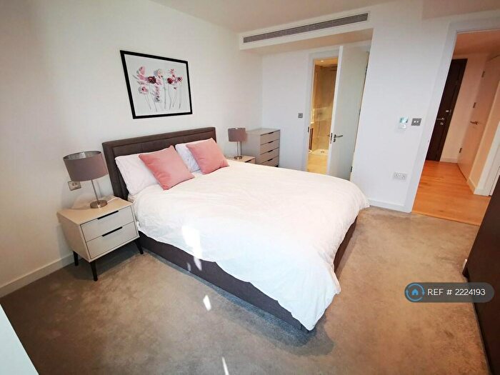 2 Bedroom Flat To Rent In Marsh Wall, London, E14