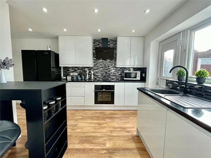 3 Bedroom Terraced House For Sale In Heathfield Drive, Ribbleton, Preston, Lancashire, PR2