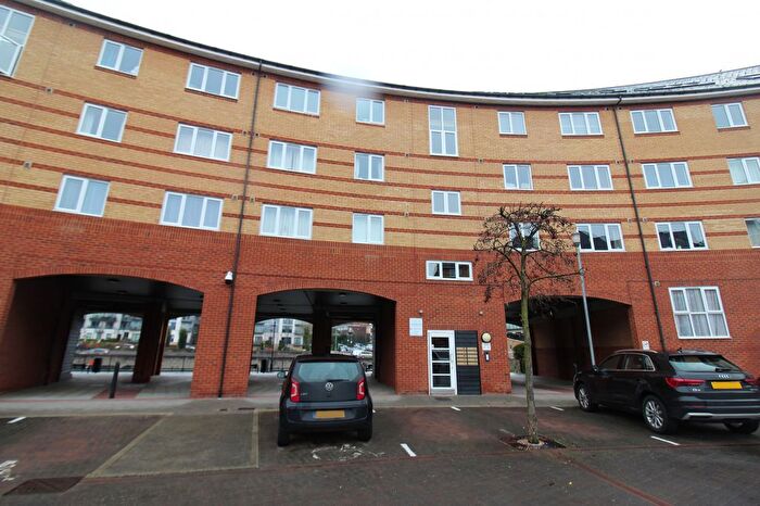 2 Bedroom Flat To Rent In St. Peter Street, Maidstone, ME16