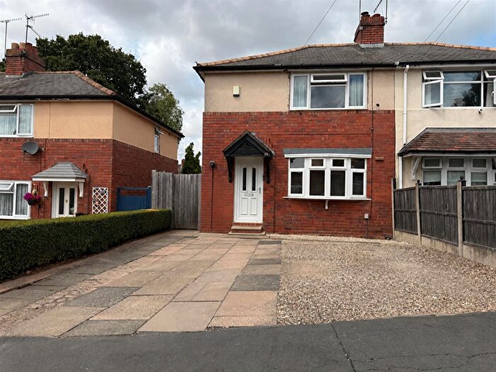 3 Bedroom Semi-Detached House For Sale In Church Avenue, Stourbridge, DY8