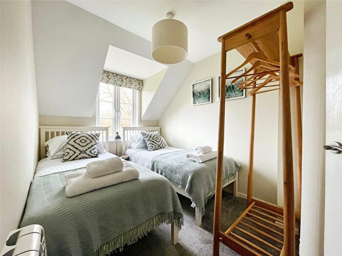 3 Bedroom Terraced House For Sale In Spine Road, South Cerney, Cirencester, Gloucestershire, GL7