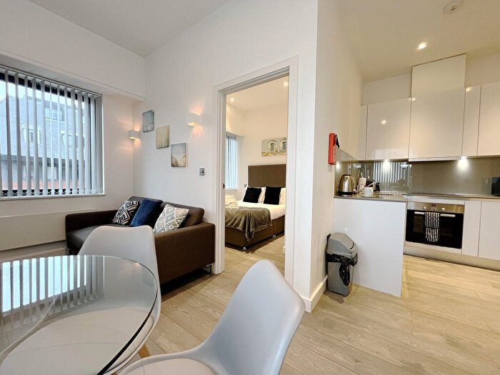 1 Bedroom Flat To Rent In Verona Apartments, Wellington Street, Slough, SL1