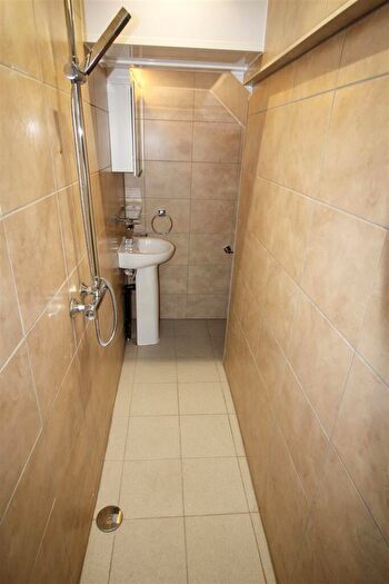 7 Bedroom Flat To Rent In **£pppw Including Bills** Derby Road, NG7