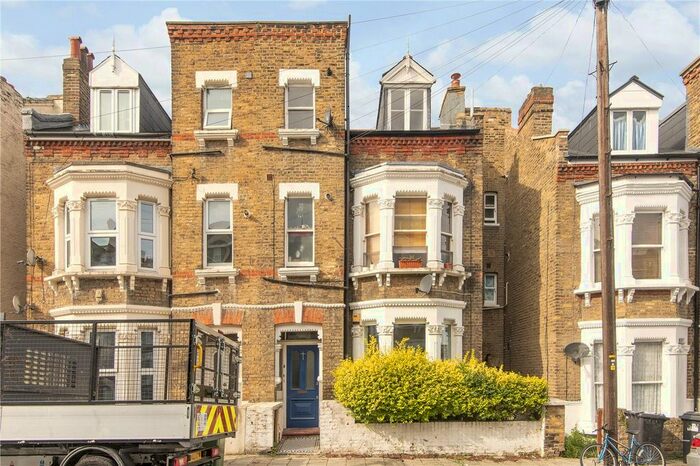 2 Bedroom Flat To Rent In Brailsford Road, London, //, SW2