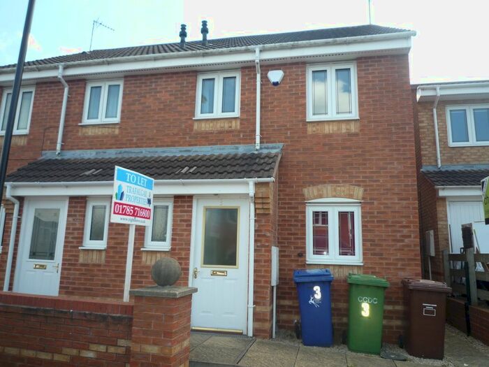 3 Bedroom Semi-Detached House To Rent In Salisbury Close, Rugeley, WS15