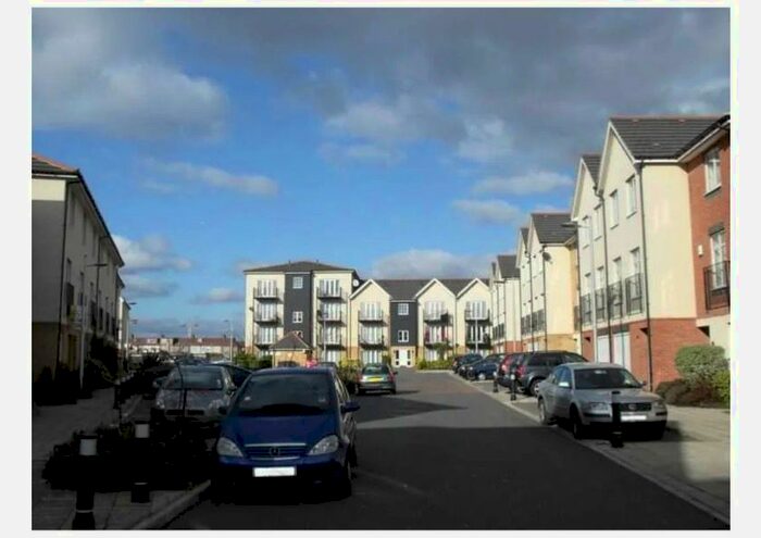 2 Bedroom Flat To Rent In Blackthorn Road, Ilford, IG1