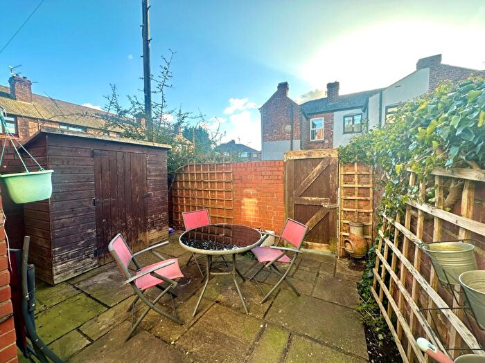2 Bedroom End Of Terrace House To Rent In Princess Road, Prestwich, Manchester, M25