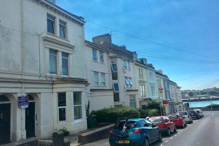 3 Bedroom Flat To Rent In Walker Terrace, Plymouth, PL1