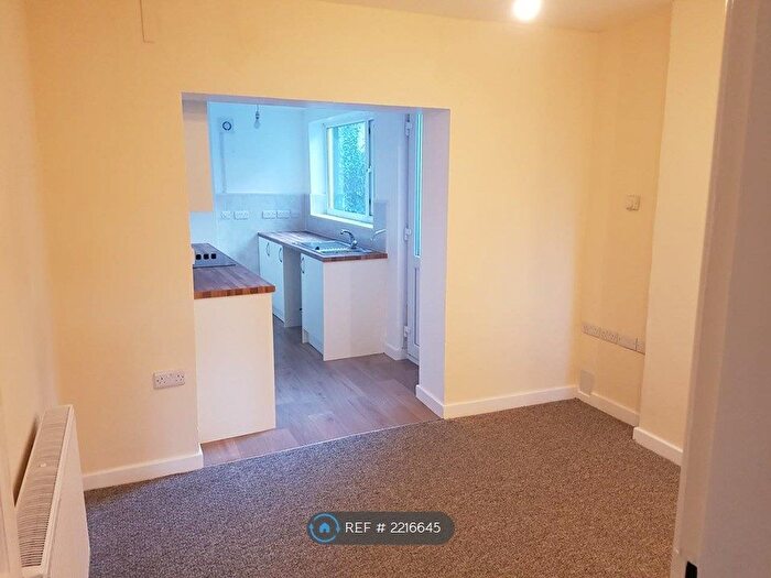 3 Bedroom Terraced House To Rent In New Street, Caernarfon, LL55