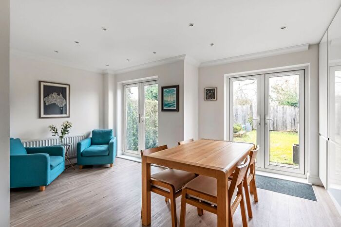 4 Bedroom Property For Sale In Haxted Place, Edenbridge, TN8