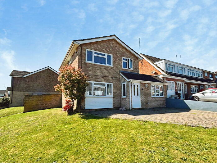4 Bedroom Detached House To Rent In Charnock, Swanley, BR8