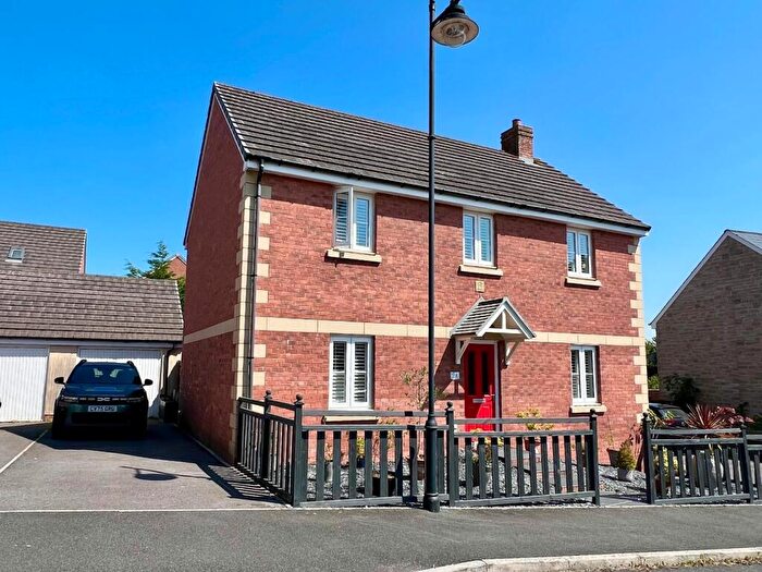 4 Bedroom Detached House For Sale In Rhodfa'r Celyn, Coity, Bridgend County Borough, CF35