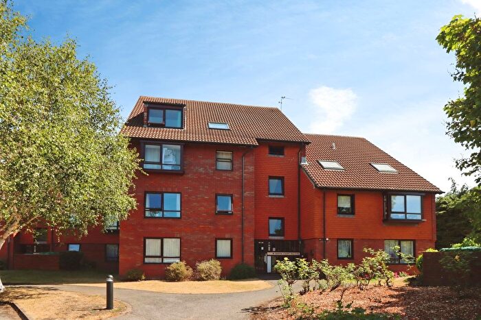 1 Bedroom Flat For Sale In Marina Gardens, Fishponds, Bristol, BS16