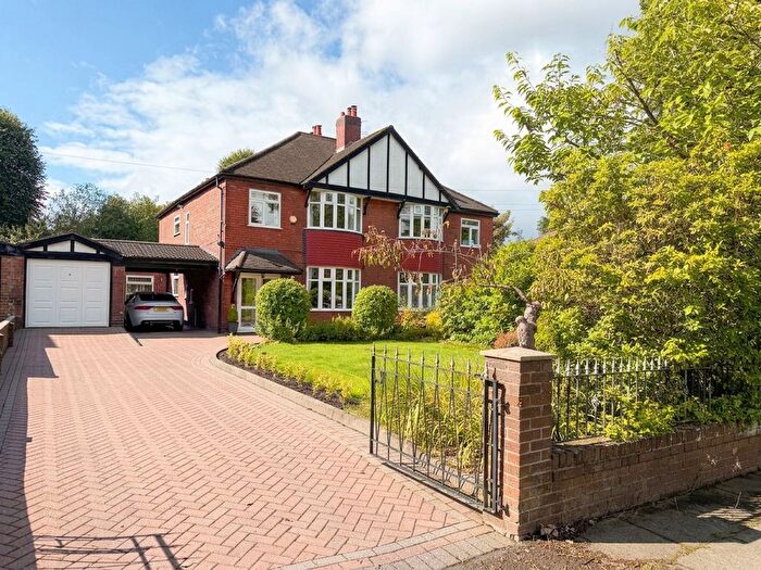 4 Bedroom Semi-Detached House For Sale In Rutland Road, Eccles, M30