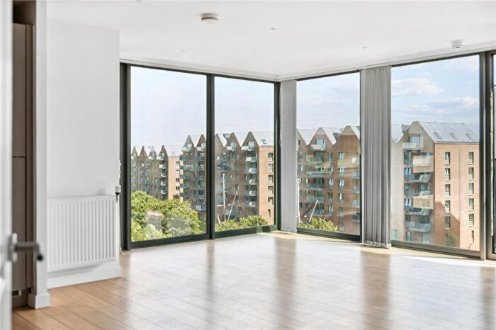 2 Bedroom Apartment To Rent In Egret Heights, Waterside Way, London, N17