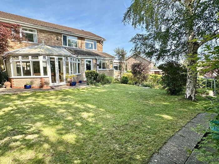 4 Bedroom Detached House For Sale In Balmoral Avenue, Off Of The Broughton Road, Banbury, OX16