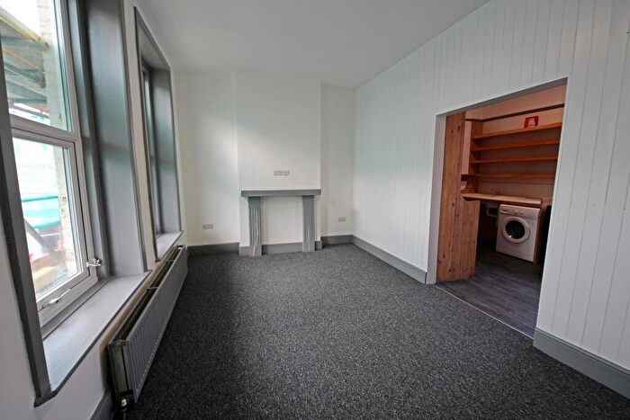 2 Bedroom Maisonette To Rent In St. Michaels Road, Bournemouth, BH2