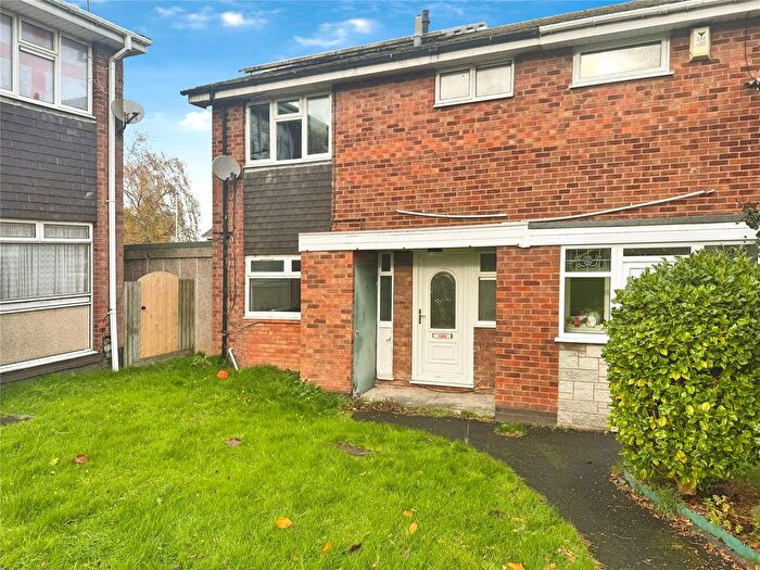 3 Bedroom Semi Detached House To Rent In Hampton Street, Dudley, West Midlands, DY2