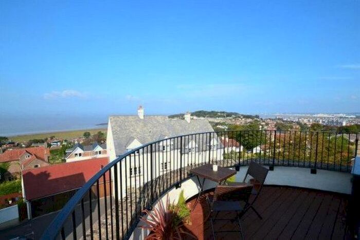 2 Bedroom Flat To Rent In Como Court, Bristol, BS20