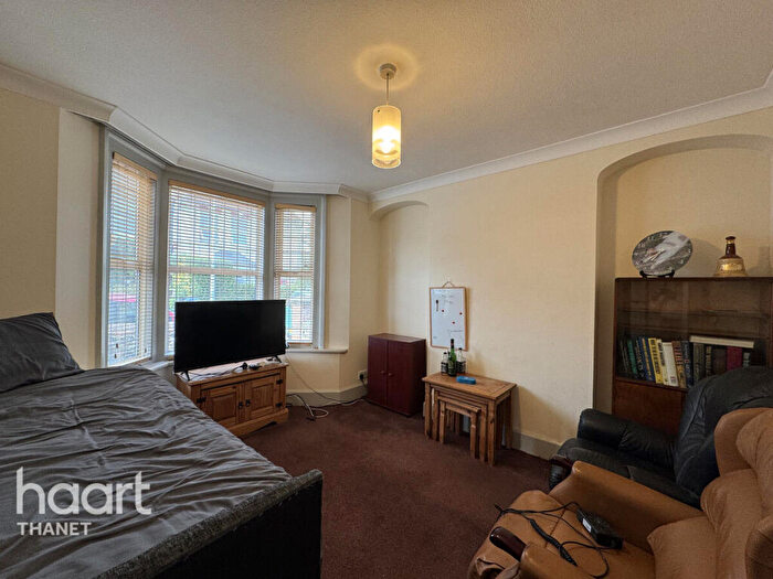 2 Bedroom End Of Terrace House For Sale In Upton Road, Broadstairs, CT10