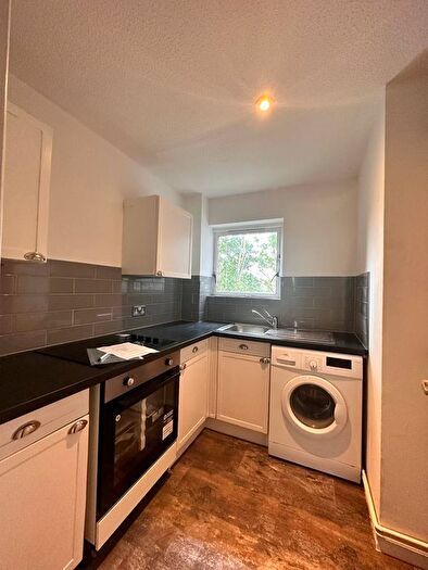 1 Bedroom Flat To Rent In Yiewsley, UB7