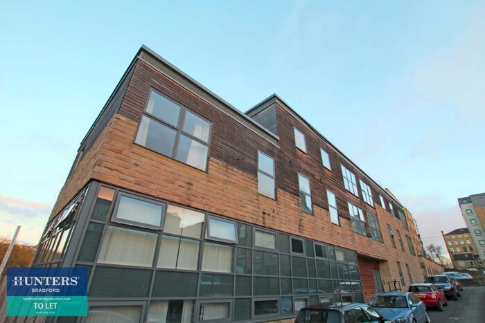 1 Bedroom Flat To Rent In Salem Street, Bradford, BD1
