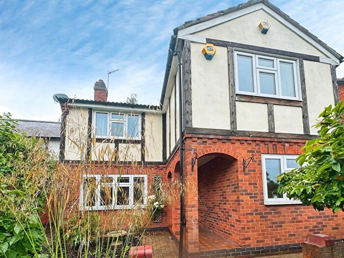 4 Bedroom Detached House For Sale In Forest Road, Loughborough, LE11